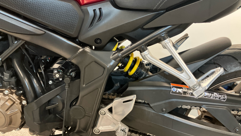 Honda CB650RA (22MY)